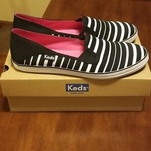 Keds Shoes (Size 10)